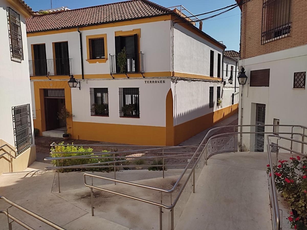 San Basilio'S Red House Bed & Breakfast กอร์โดบา ภายนอก รูปภาพ
