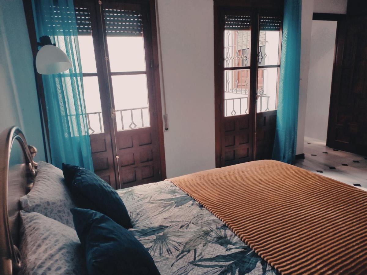 San Basilio'S Red House Bed & Breakfast กอร์โดบา ภายนอก รูปภาพ
