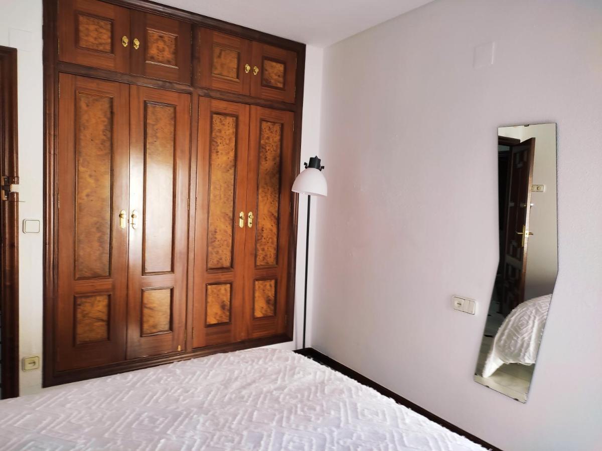 San Basilio'S Red House Bed & Breakfast กอร์โดบา ภายนอก รูปภาพ
