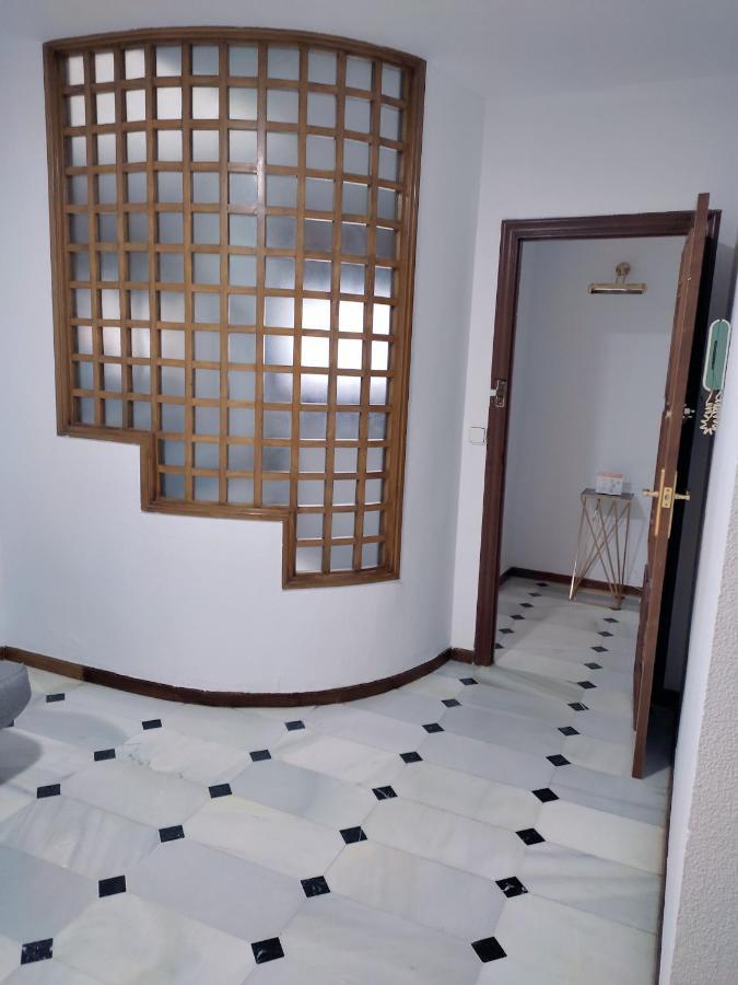 San Basilio'S Red House Bed & Breakfast กอร์โดบา ภายนอก รูปภาพ