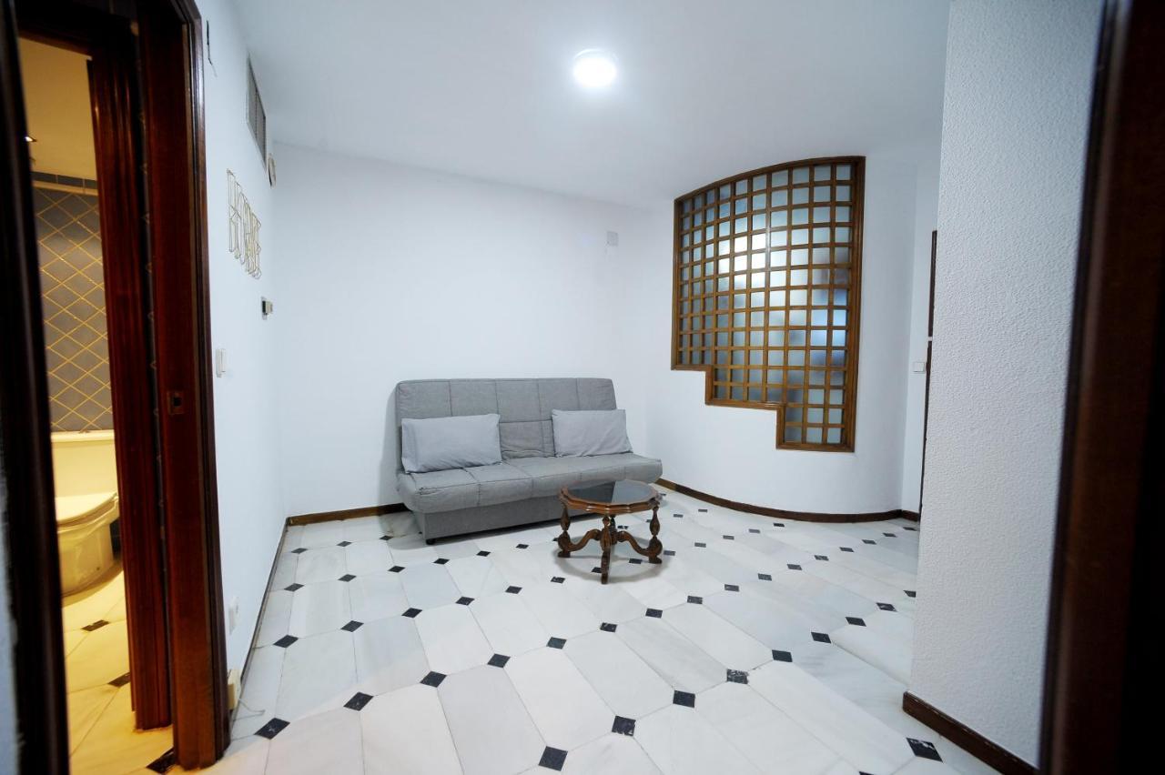 San Basilio'S Red House Bed & Breakfast กอร์โดบา ภายนอก รูปภาพ
