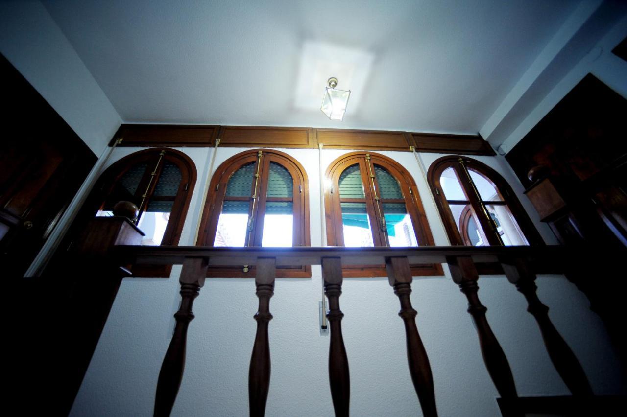 San Basilio'S Red House Bed & Breakfast กอร์โดบา ภายนอก รูปภาพ
