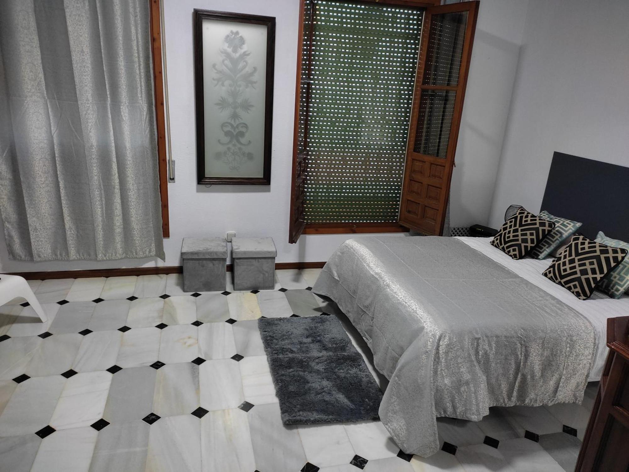 San Basilio'S Red House Bed & Breakfast กอร์โดบา ห้อง รูปภาพ